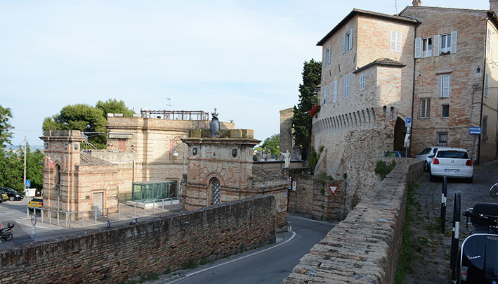 Fermo - Porta San Francesco
