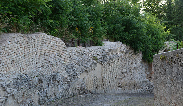 Fermo - Resti del teatro romano